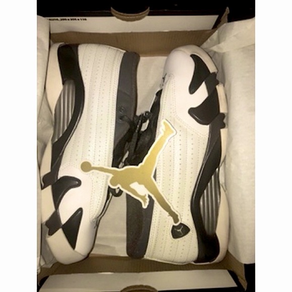 Jordan Other - Jordan 14 used Yellowing on the sneaker. Sz 6.5